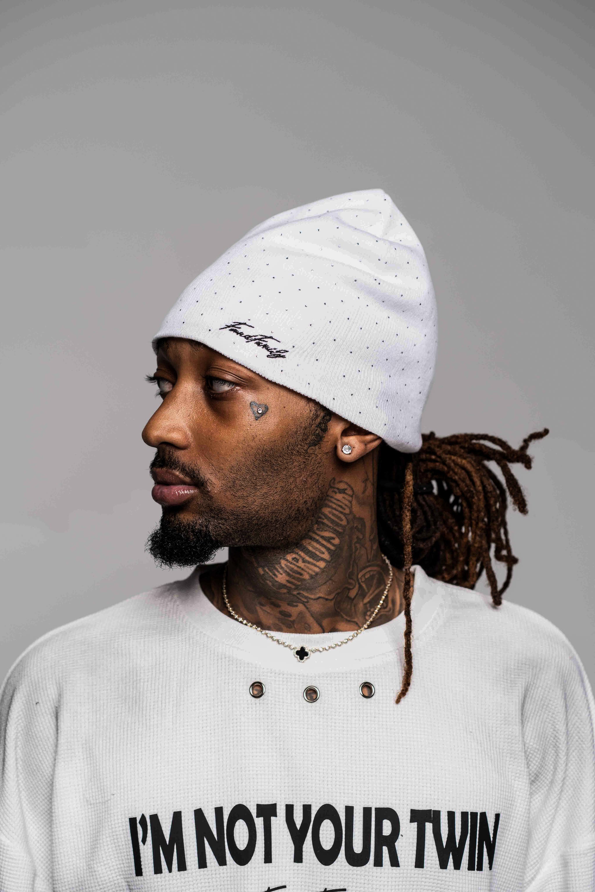 “Glacier” Skully